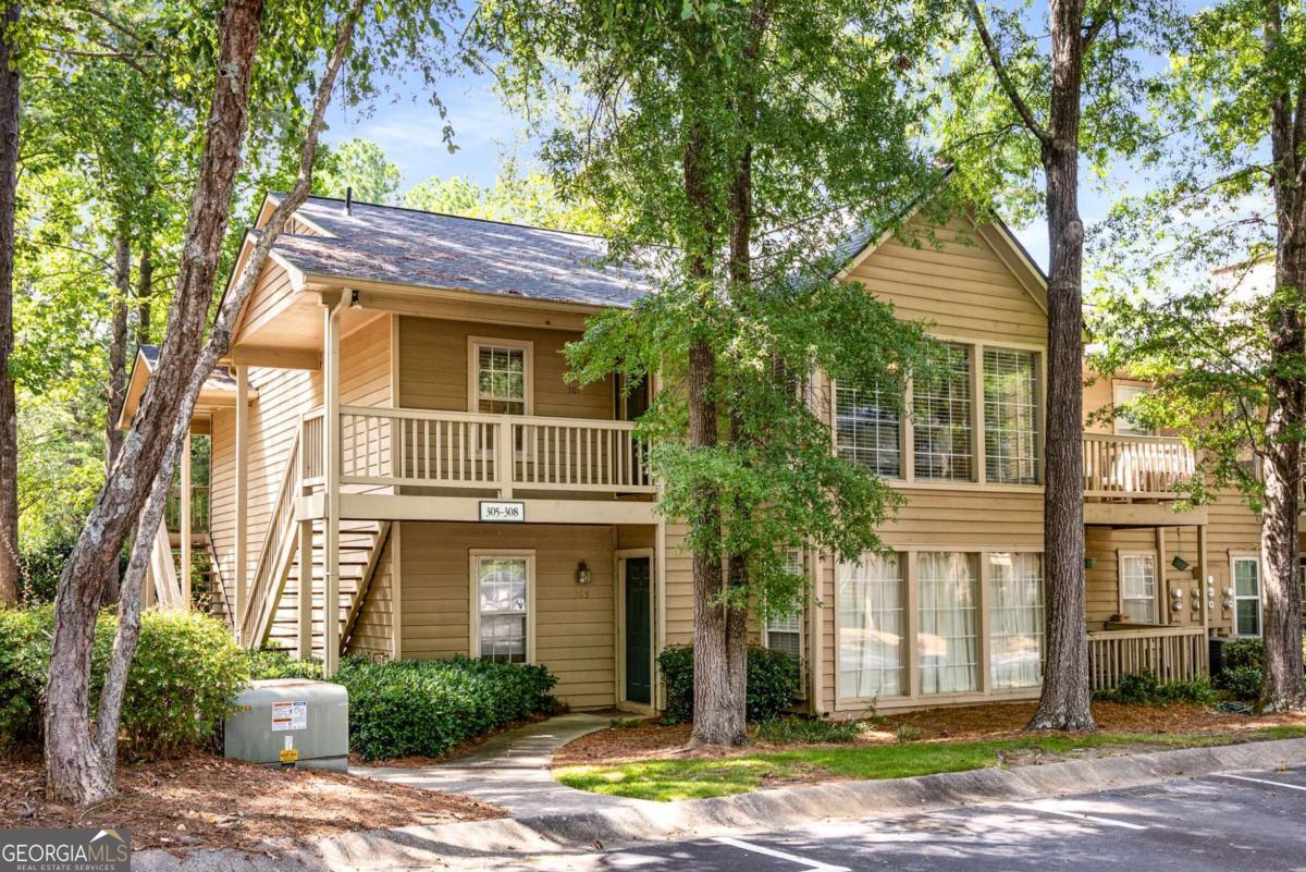 307 COUNTRY PARK DR SE