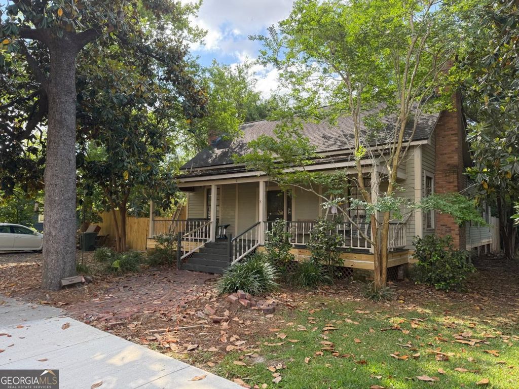 Photo of 417 Central Place, Valdosta, GA 31601 (MLS # 10742043)