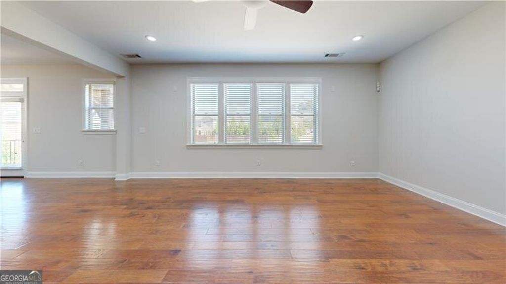 Photo of 5935 stansbury Summit, Alpharetta, GA 30005 (MLS # 10760155)