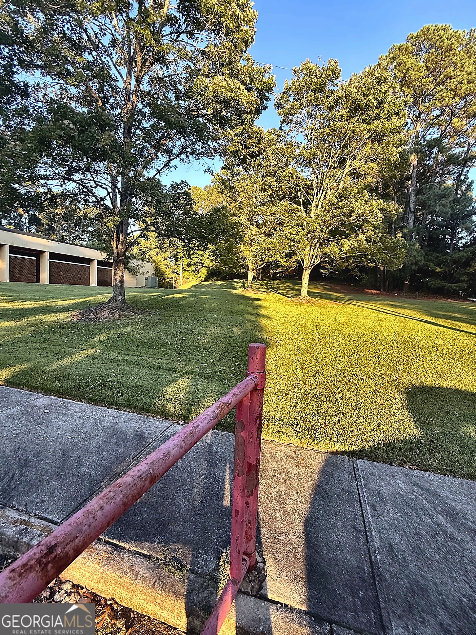 3699 Bakers Ferry RD SW