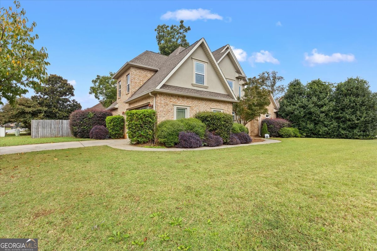 300 Cheshire DR