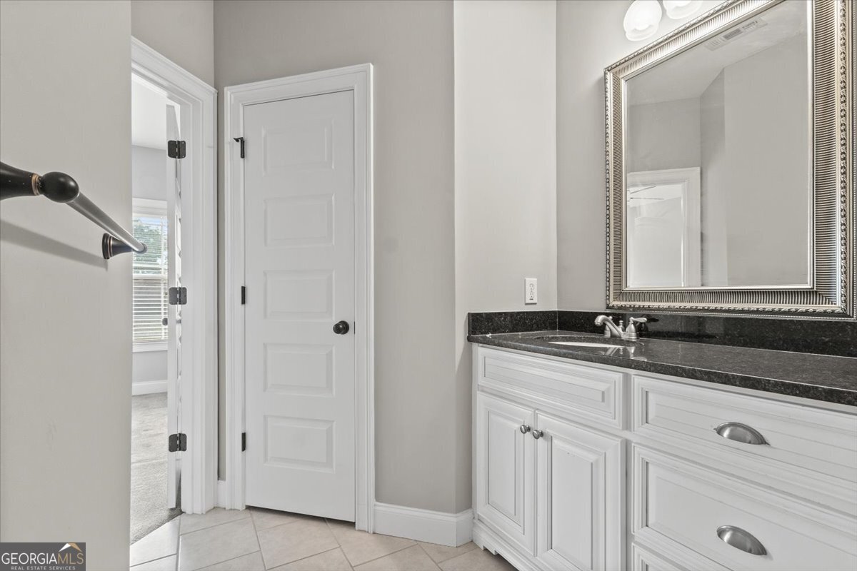 KENSINGTON - Residential