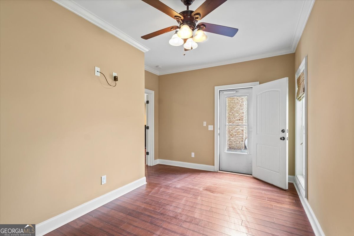 KENSINGTON - Residential