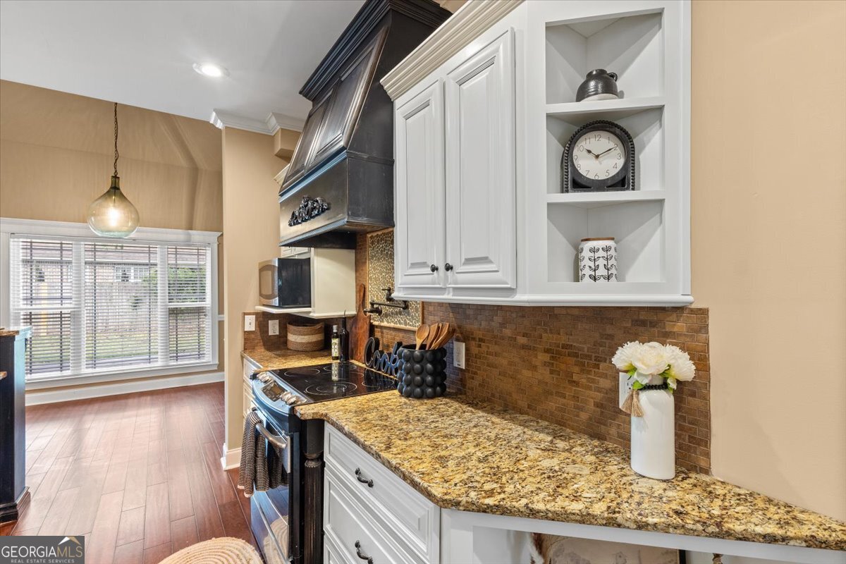 KENSINGTON - Residential