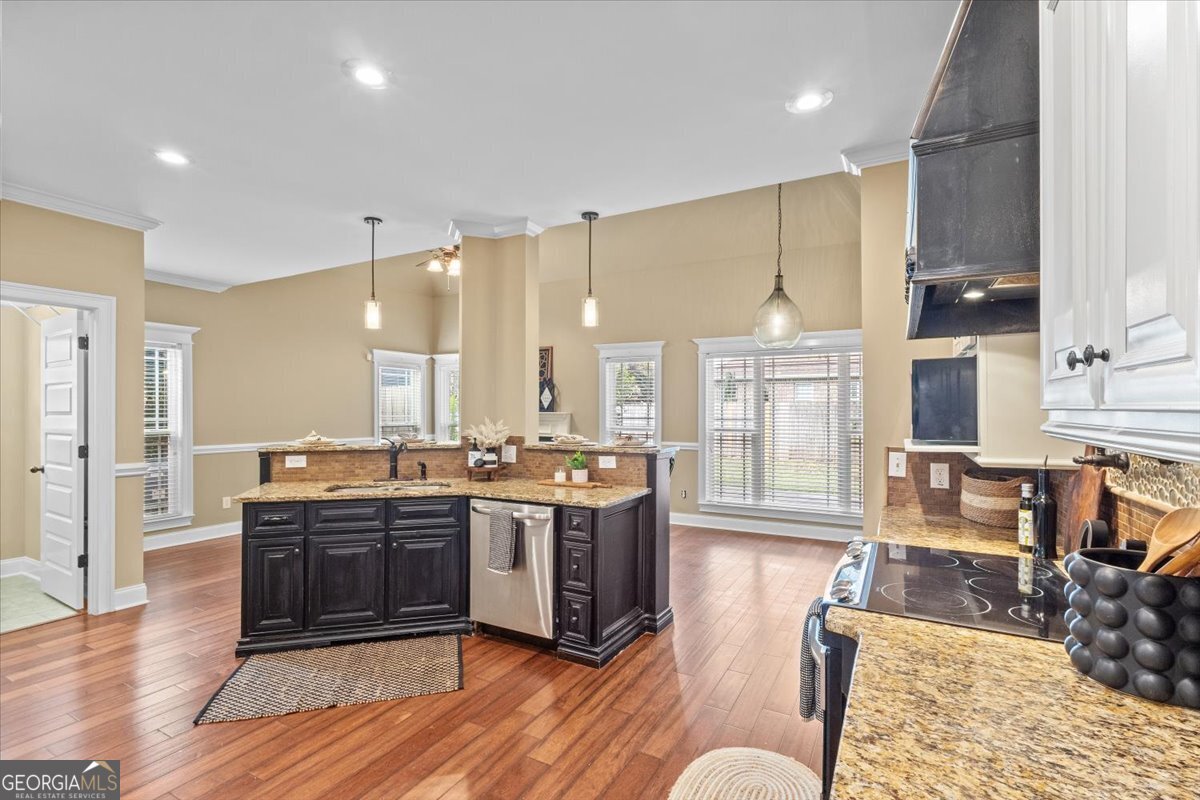 KENSINGTON - Residential