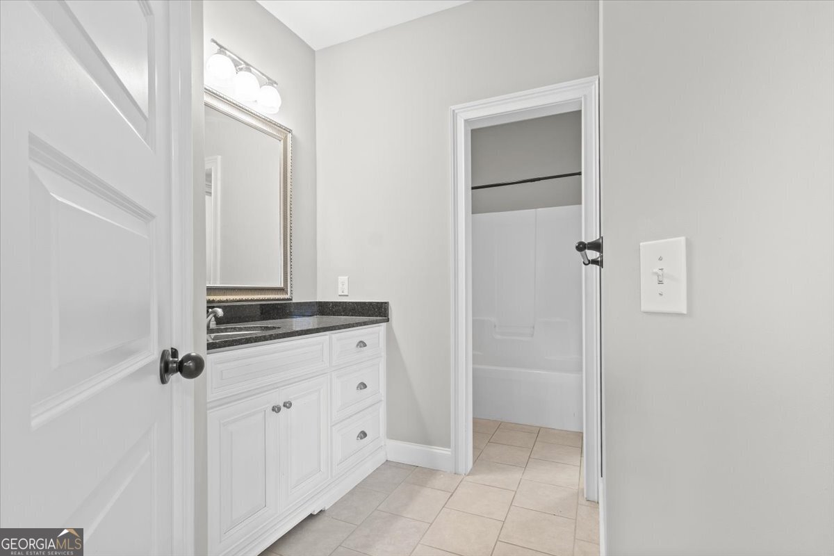 KENSINGTON - Residential