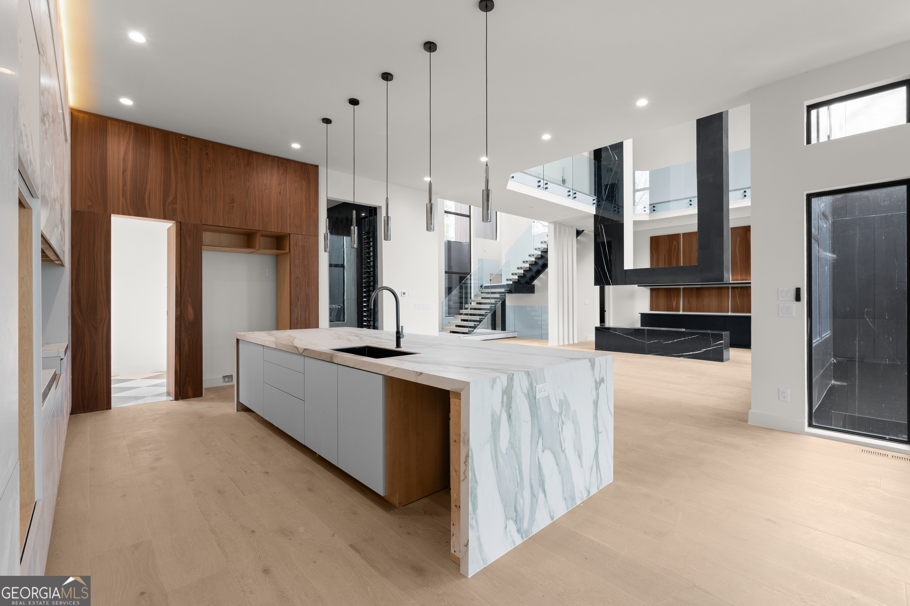 2147 Briarwillow DR NE