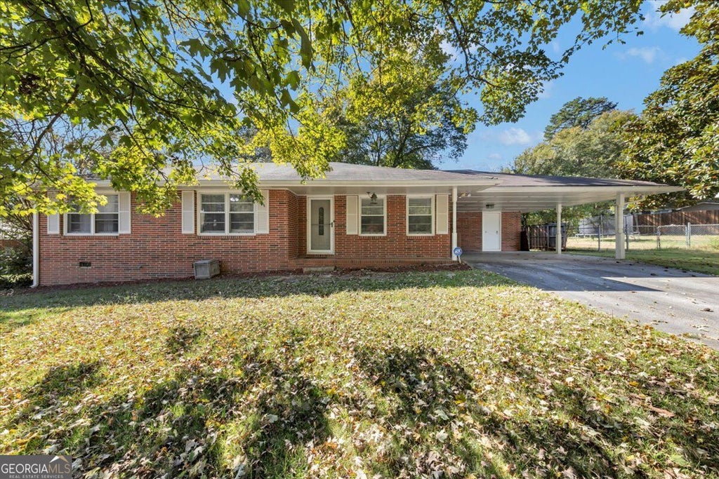 Photo of 1215 Eastview Road NE, Conyers, GA 30012 (MLS # 10879941)