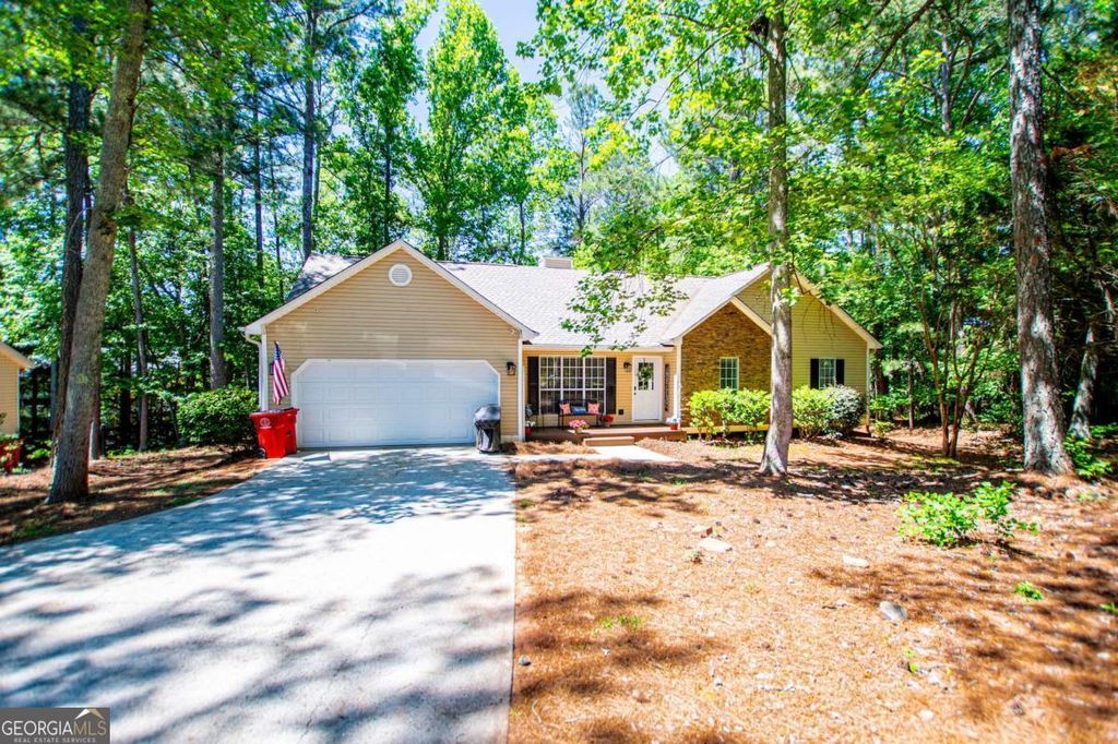Photo of 2421 Burnside Place, Villa Rica, GA 30180 (MLS # 10766688)