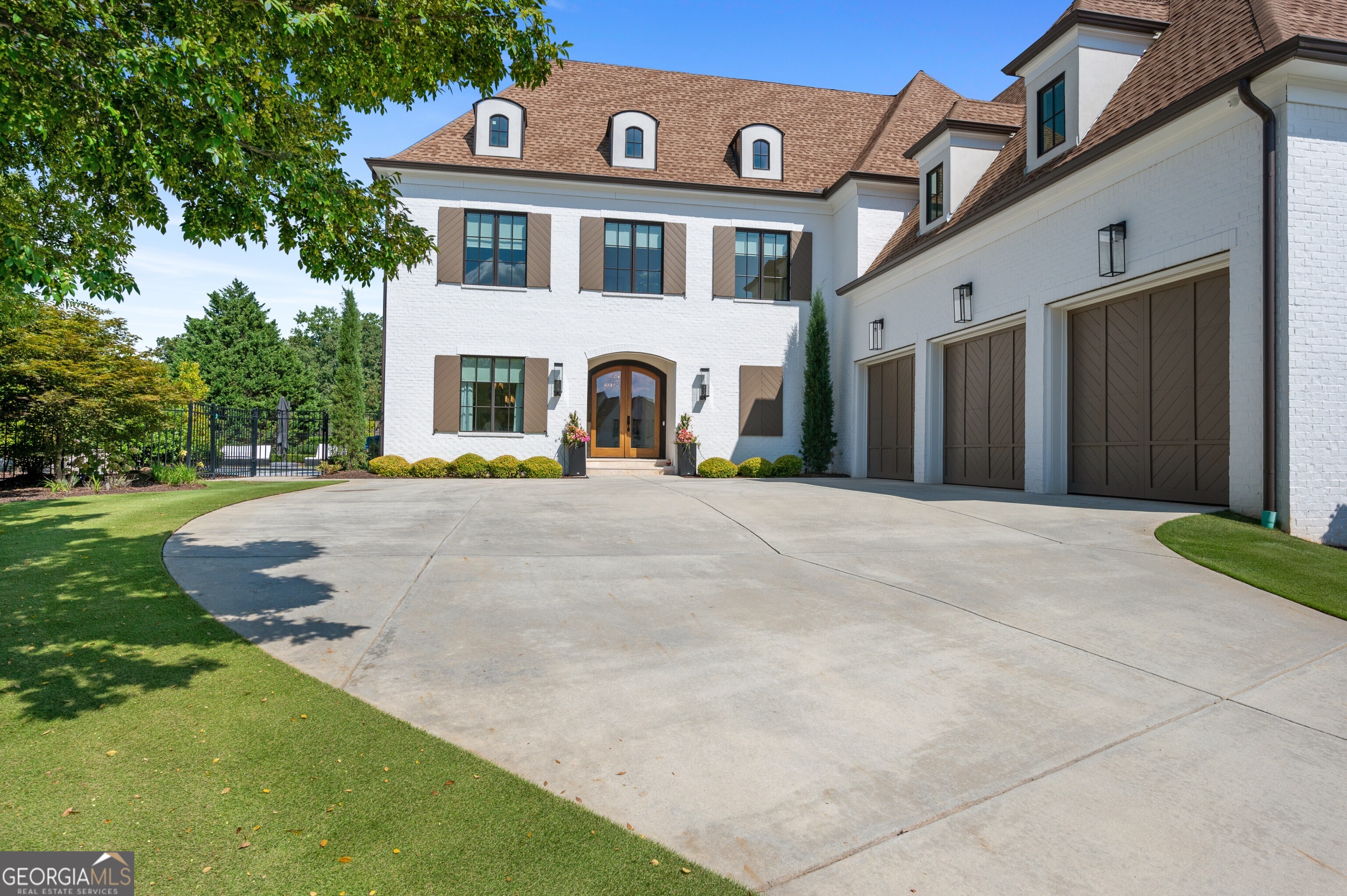 The Manor - Residential