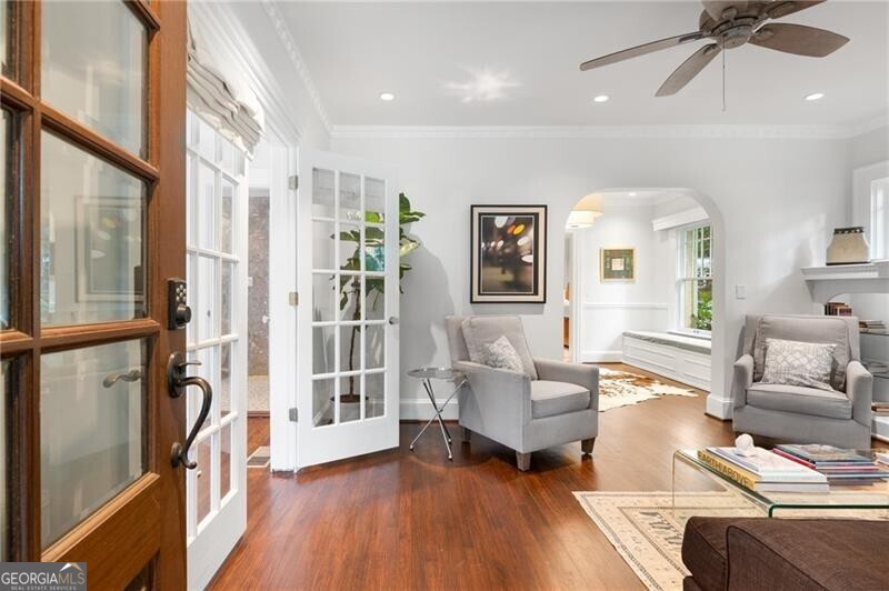 1064 Glenwood AVE SE