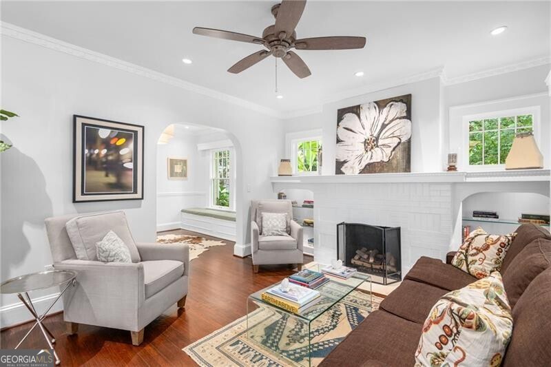 1064 Glenwood AVE SE