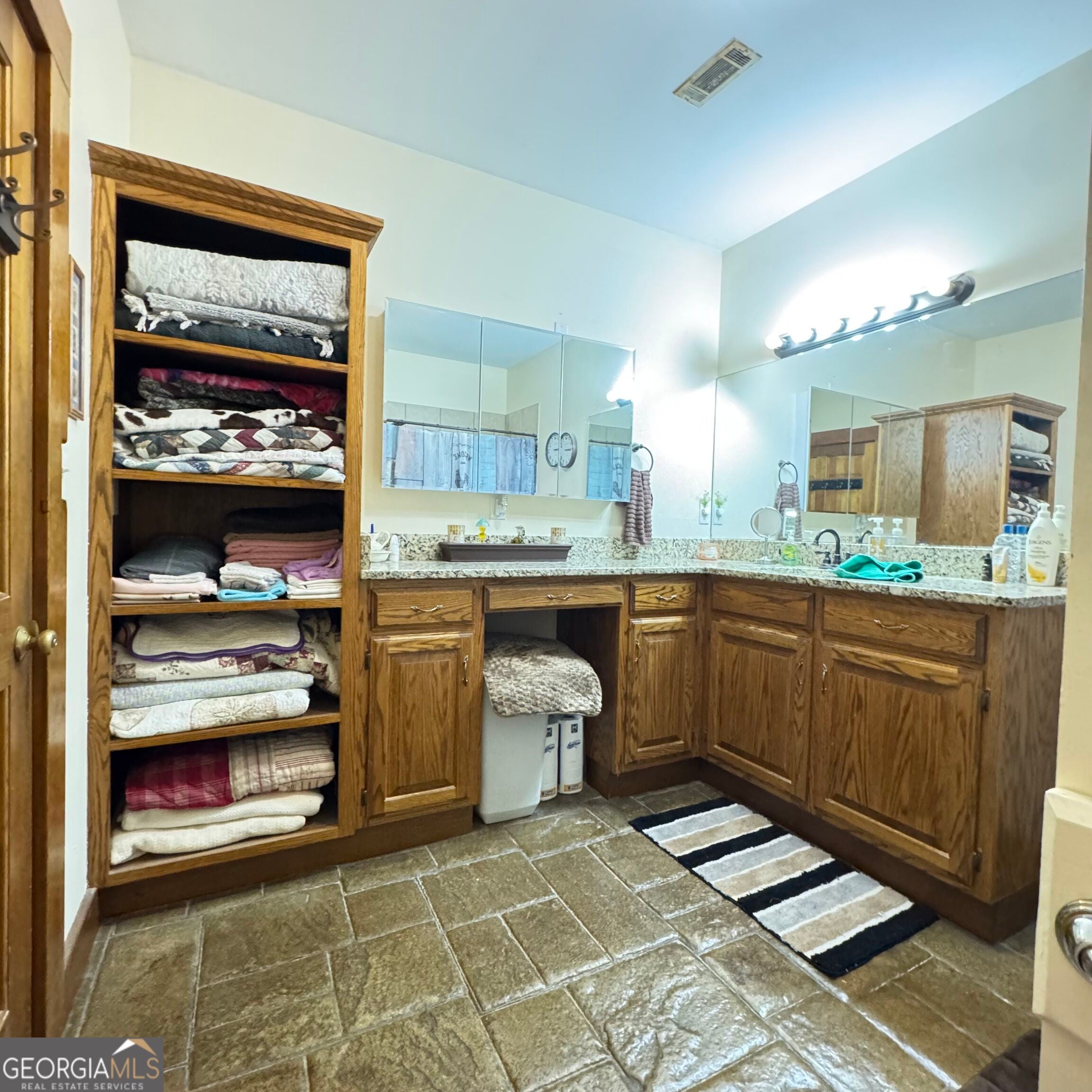 1079 Taylorsville Macedonia RD