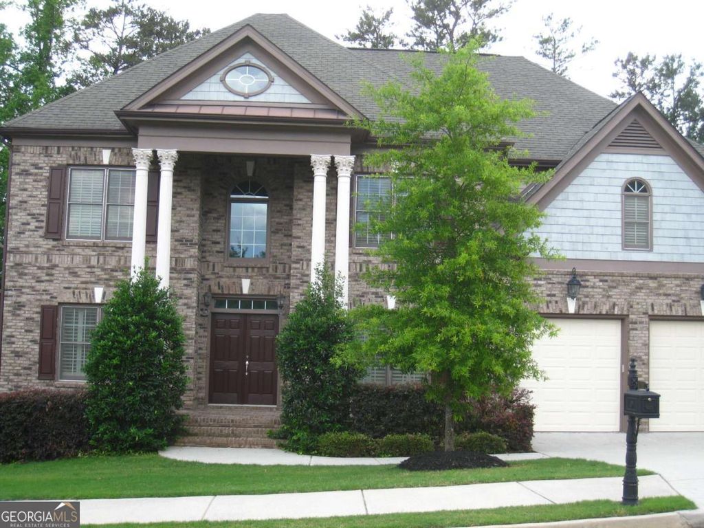 Photo of 9858 Talisman Drive, Alpharetta, GA 30022 (MLS # 10725699)