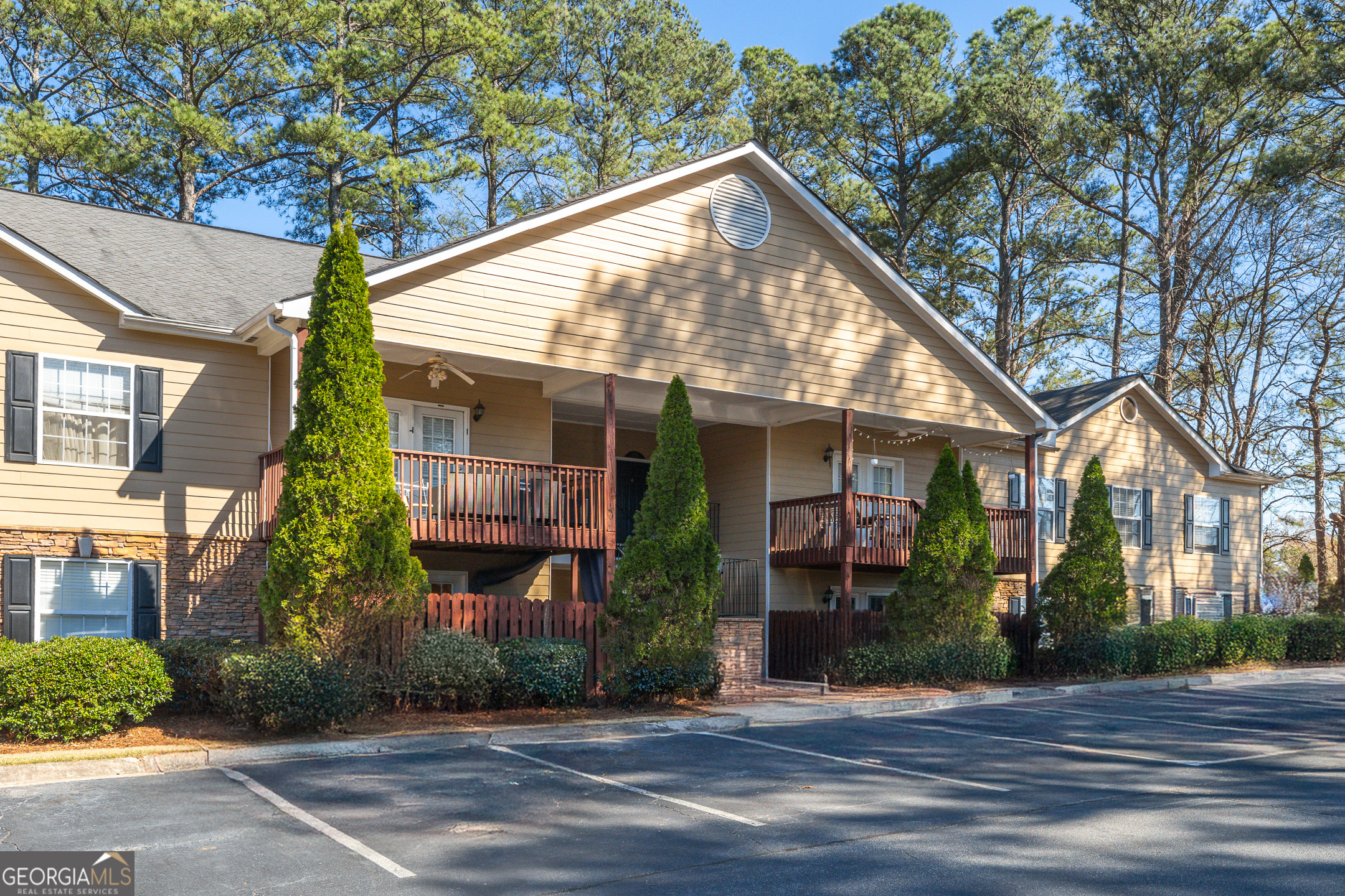 Atlanta, Georgia 30328, United States, 3 Bedrooms Bedrooms, ,2 BathroomsBathrooms,Residential,Active,93219