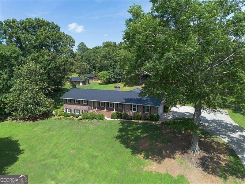 408 Mac Johnson RD NW