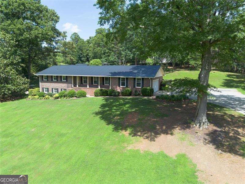 408 Mac Johnson RD NW