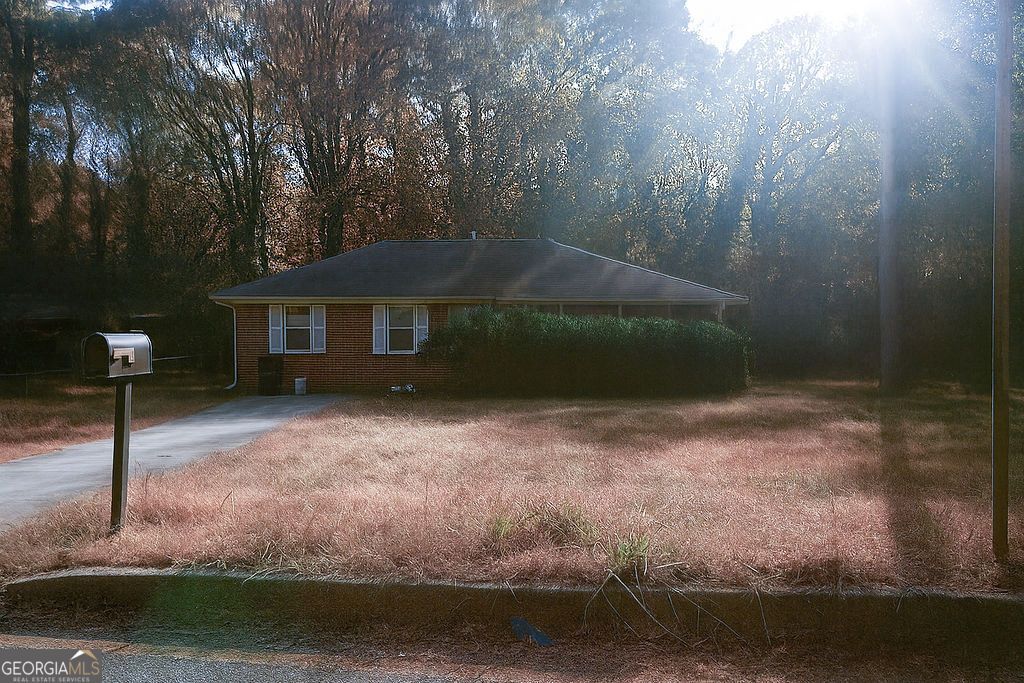 Photo of 1394 Oakview Circle, Forest Park, GA 30297 (MLS # 10652320)