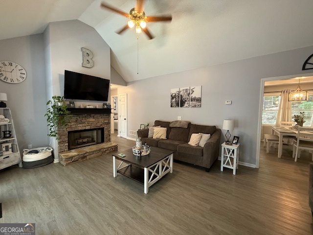 114 Hawkins Farm LN