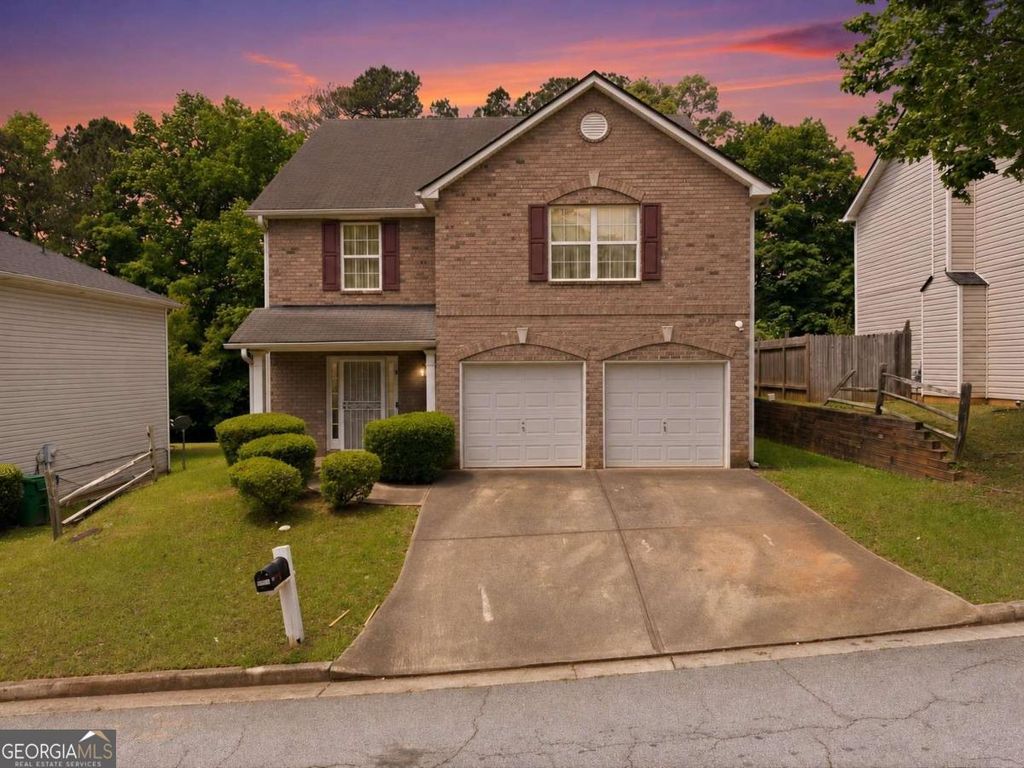 Photo of 3867 Riverside Parkway, Decatur, GA 30034 (MLS # 10758641)