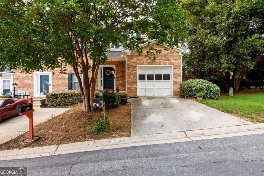 Photo of 5301 Pinnacle Peak Lane, Norcross, GA 30071 (MLS # 10779046)