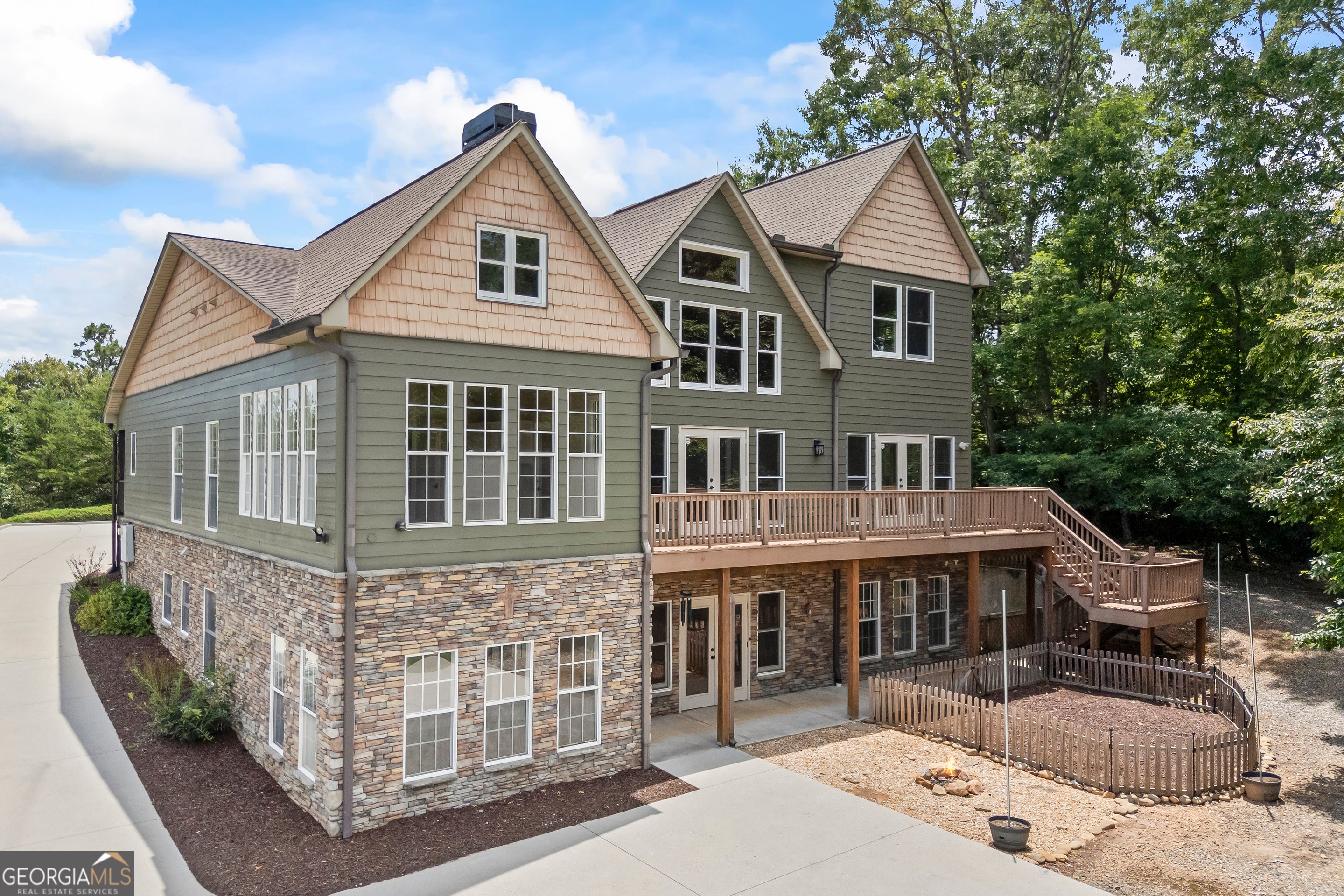 482 Miners Mountain RD