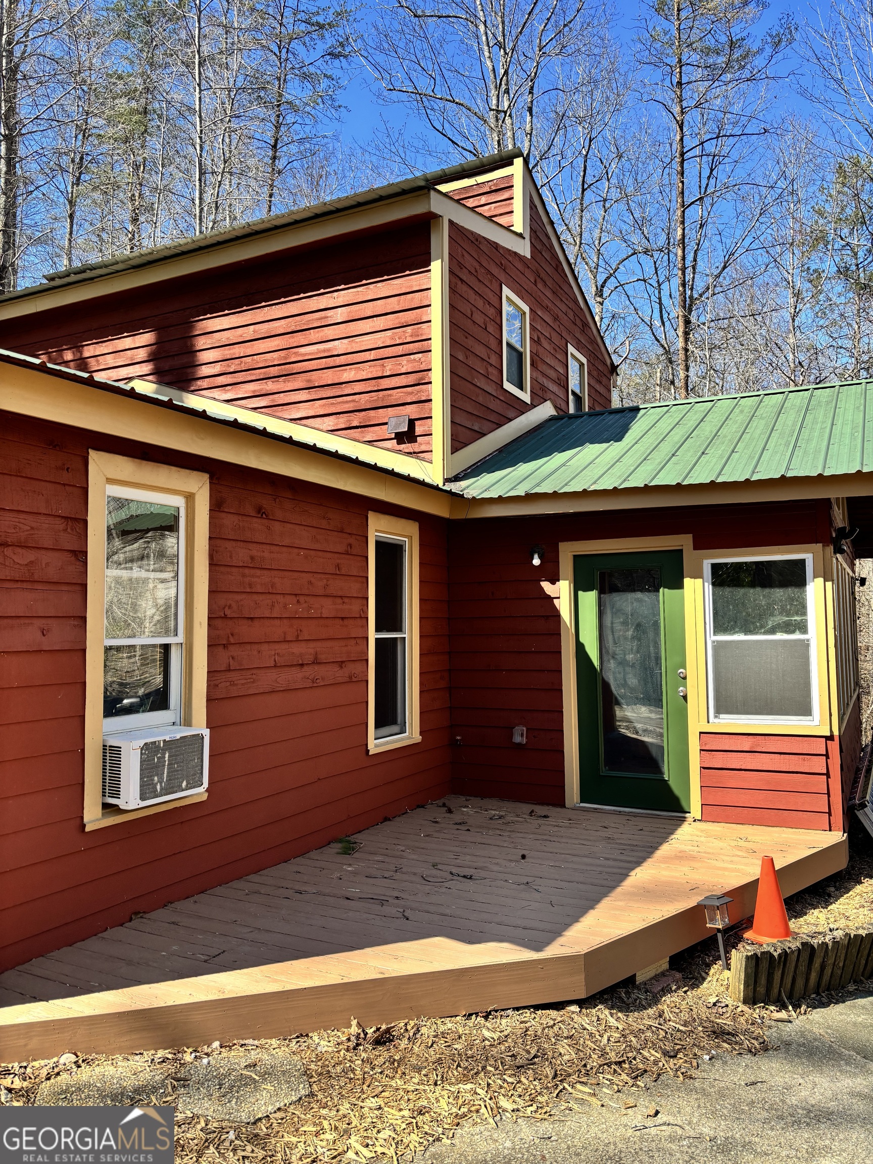 53 Crest View DR