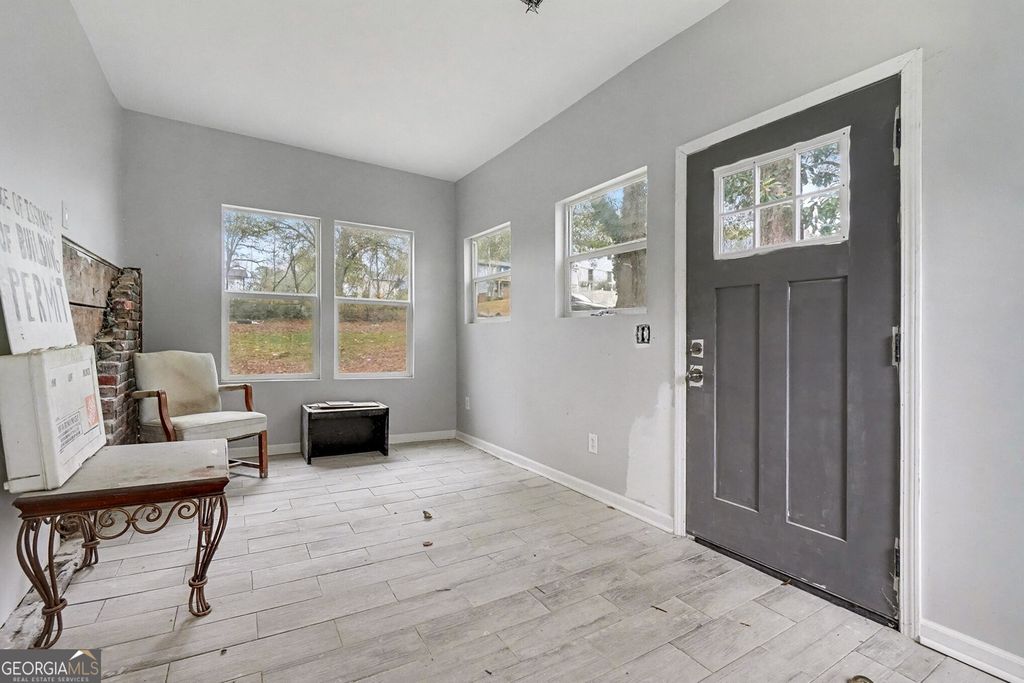 Photo of 409 Lanier Street NW, Atlanta, GA 30318 (MLS # 10651902)