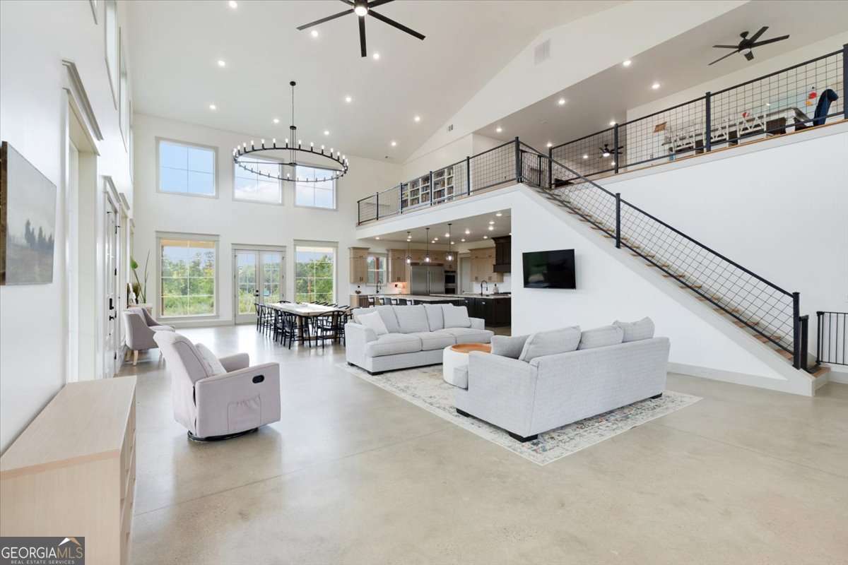 664 Wiggins RD