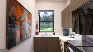 626 East Lake DR