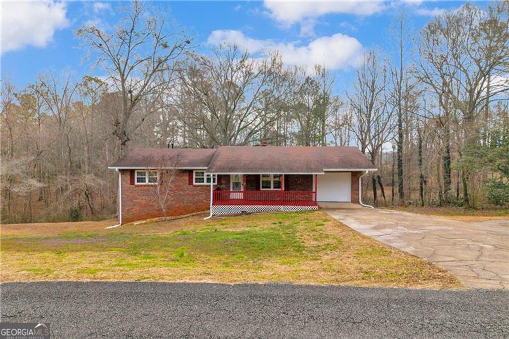 Photo of 32 Cox Road SE, Cartersville, GA 30121 (MLS # 10699982)