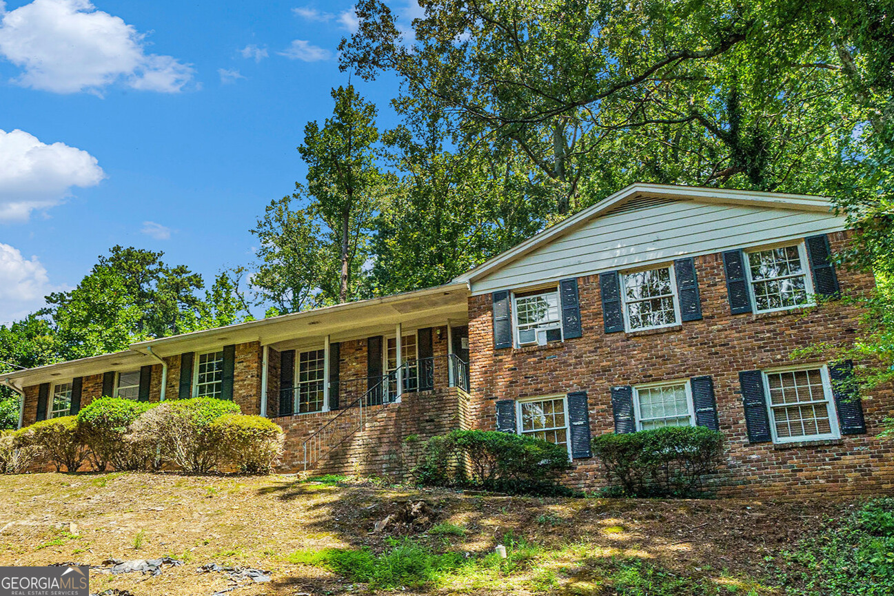 4039 Pineview DR SE