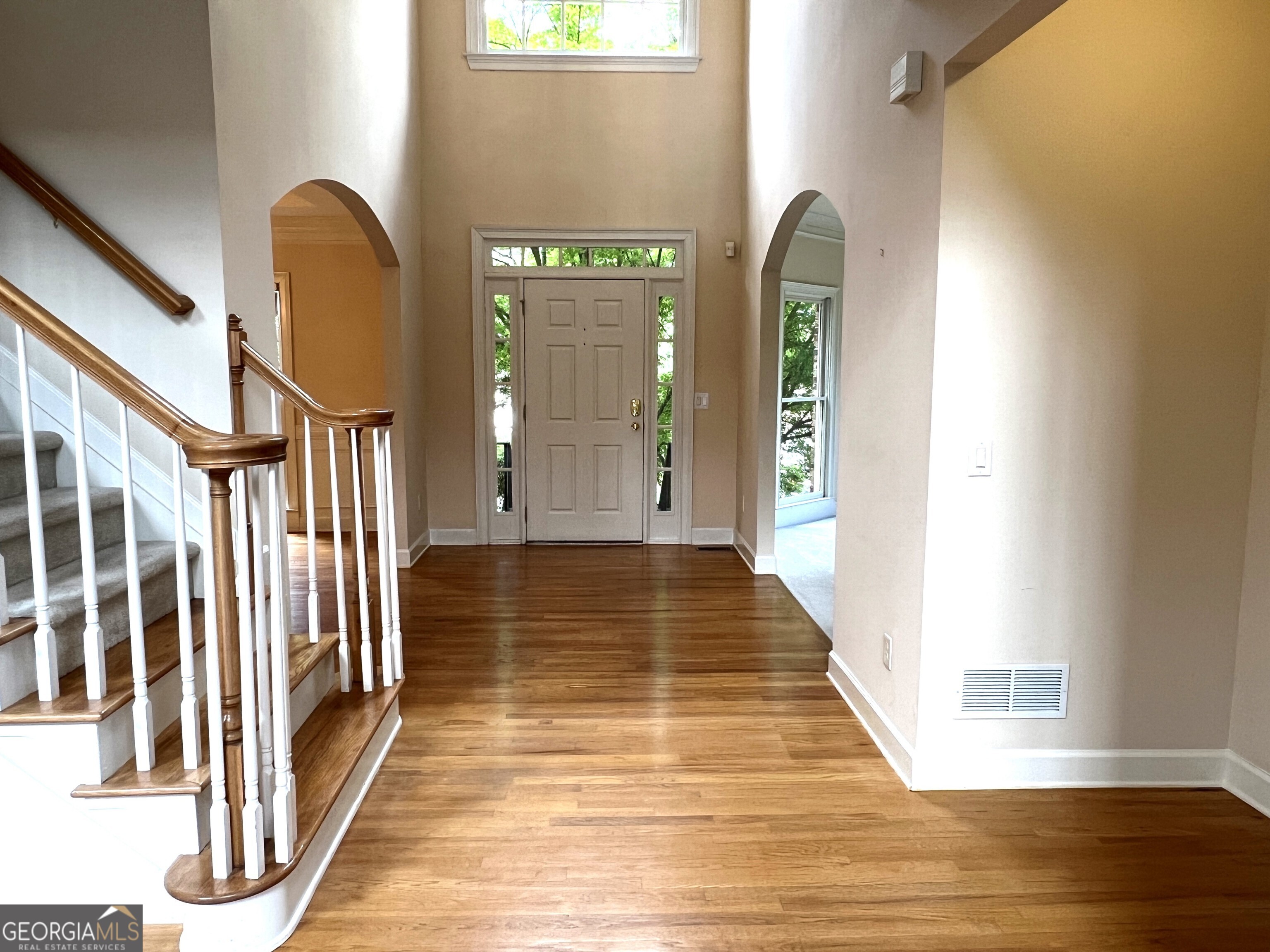 4091 Oberon CT SE