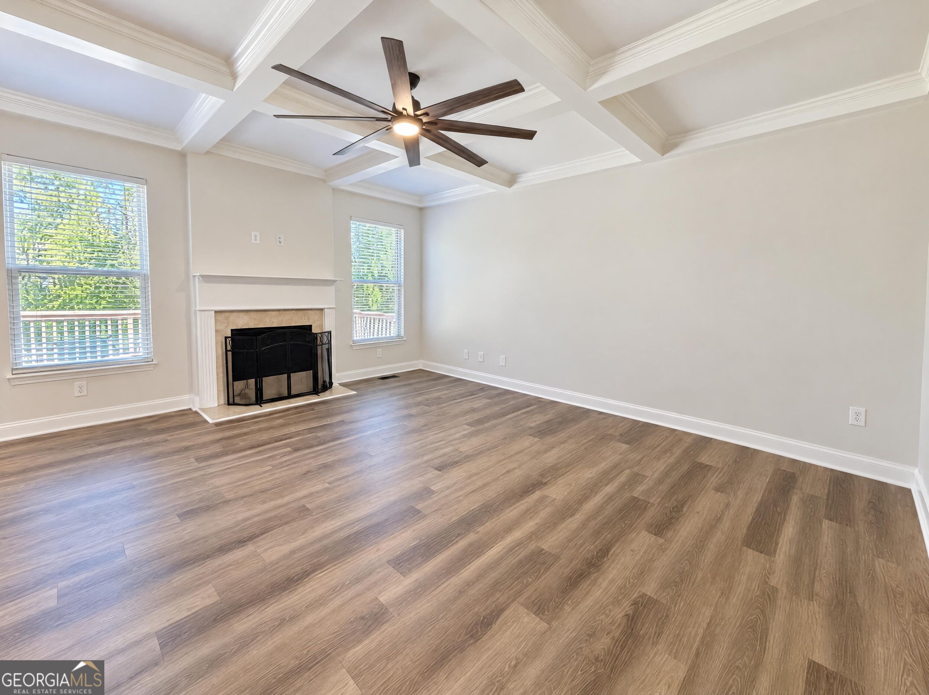 9410 Woodland Tree LN