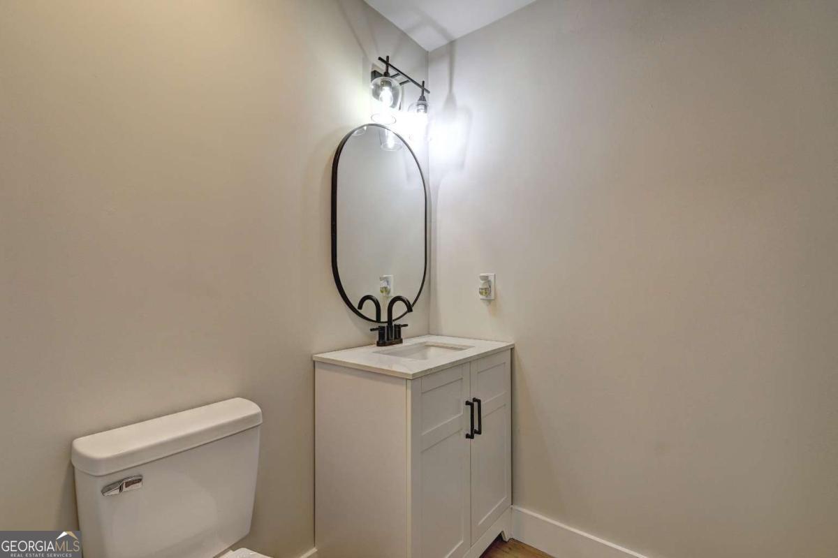 Lake Chase - Residential