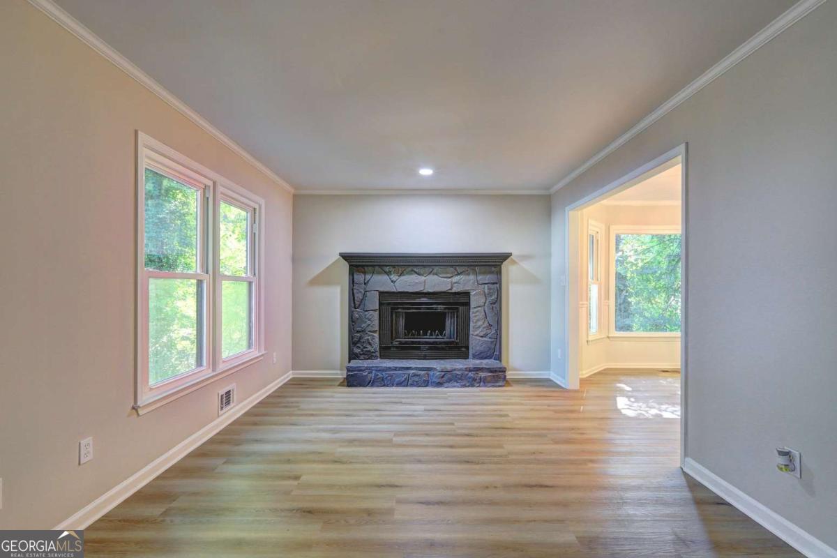 Lake Chase - Residential