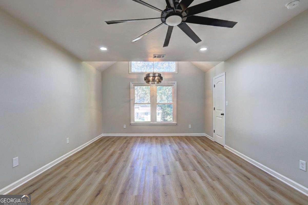 Lake Chase - Residential