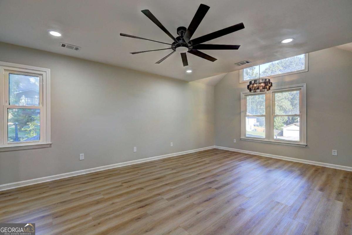 Lake Chase - Residential