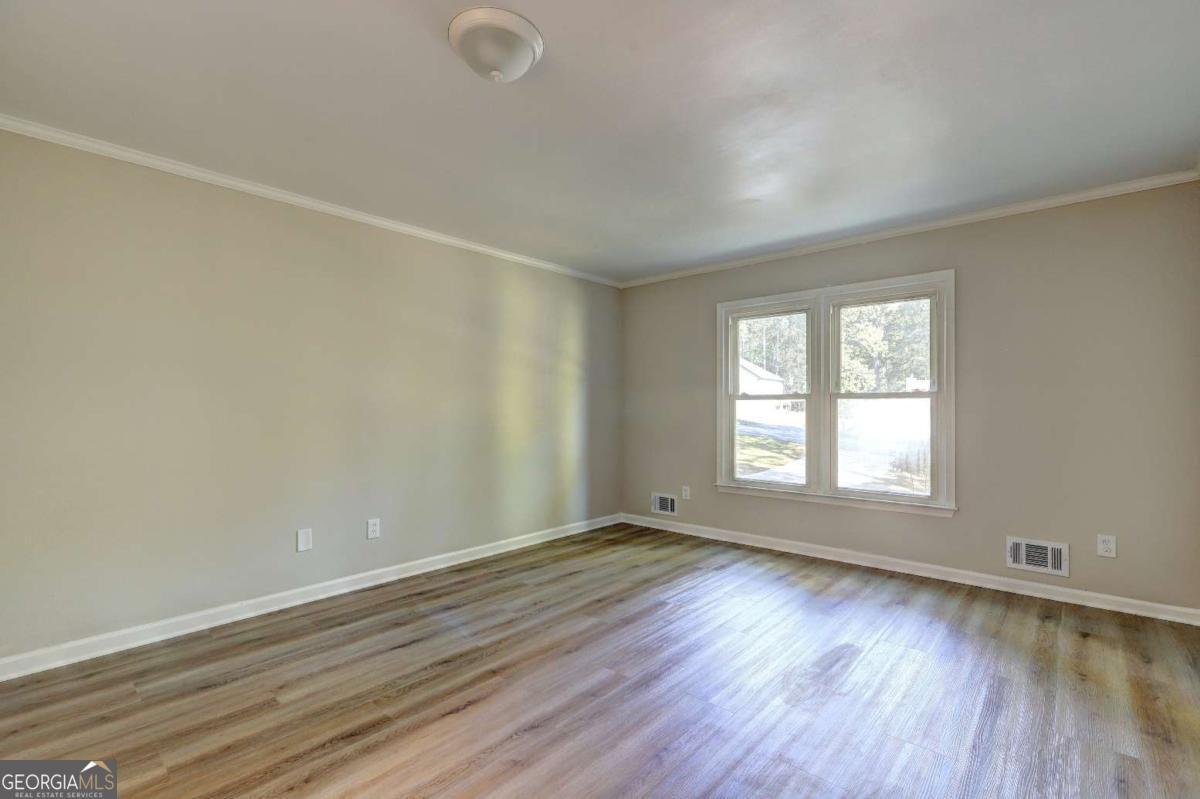 Lake Chase - Residential