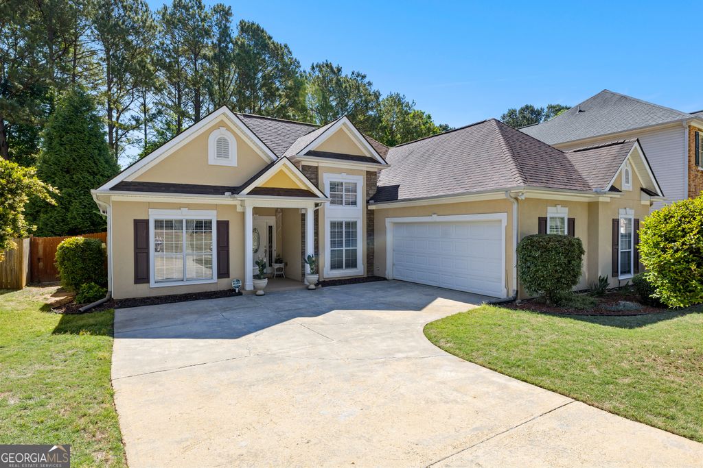 Photo of 143 Oak Park Square, Newnan, GA 30265 (MLS # 10760181)