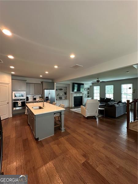 3235 Rockbridge RD