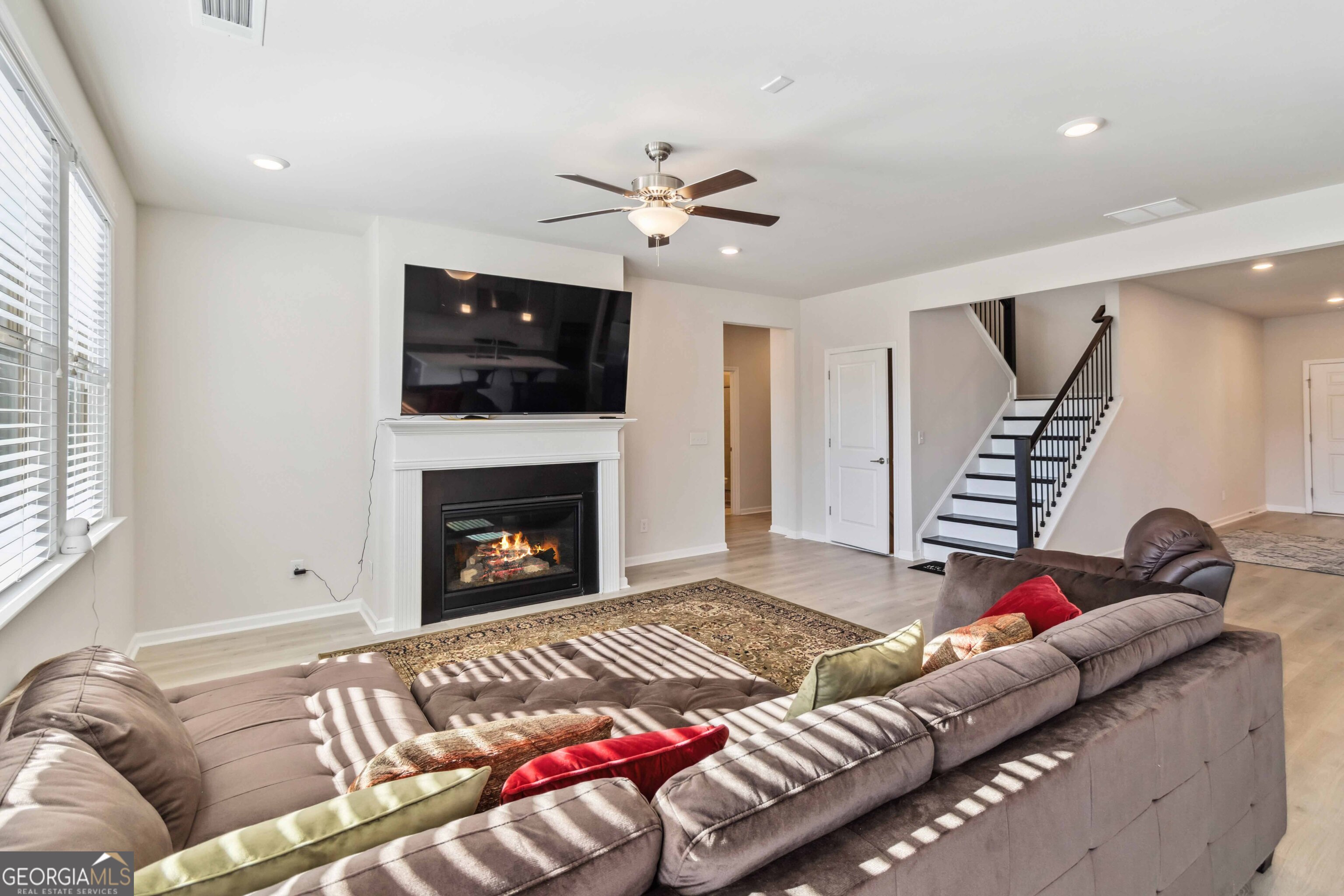 2131 Landsburg WAY