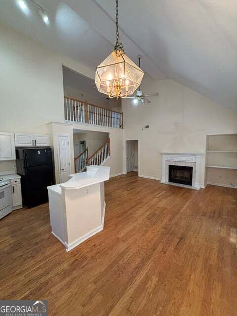 2805 Parliament CIR