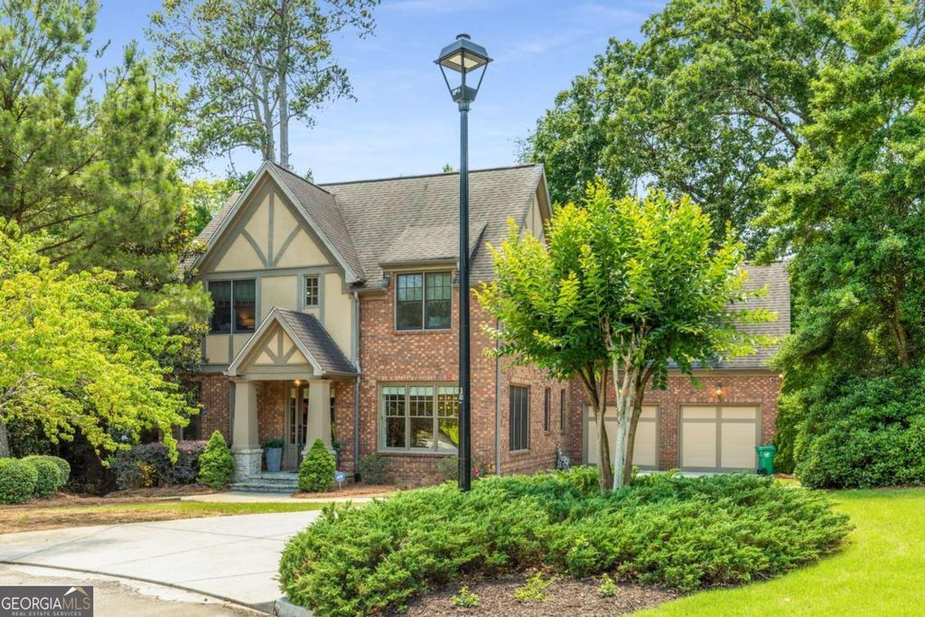 Photo of 504 S WESTMINSTER Way NE, Atlanta, GA 30307 (MLS # 10719899)