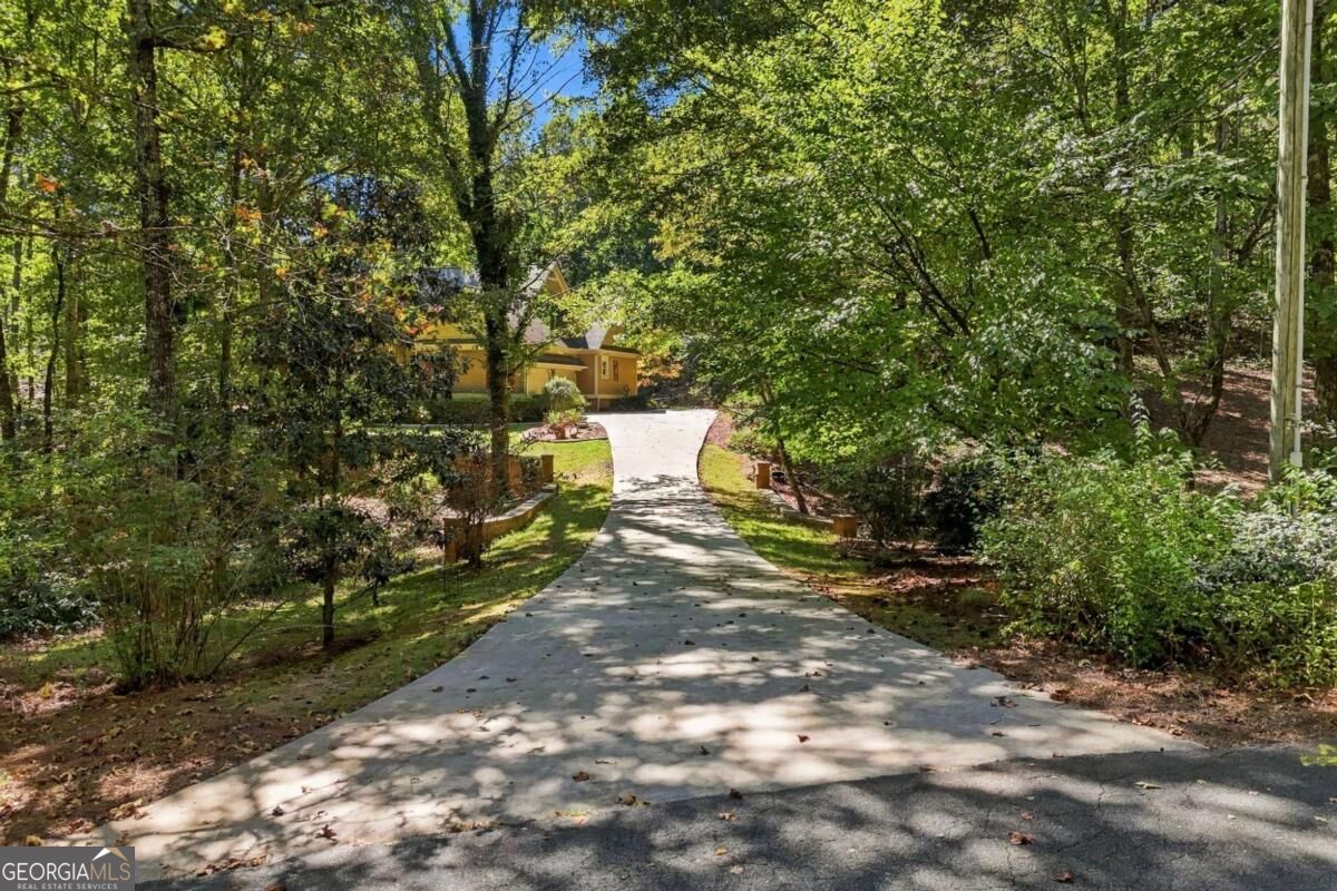 2131 Old Orchard LN