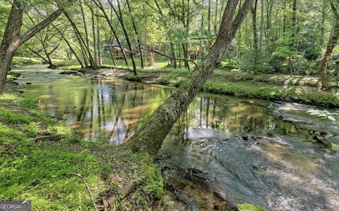 A home in Hiawassee