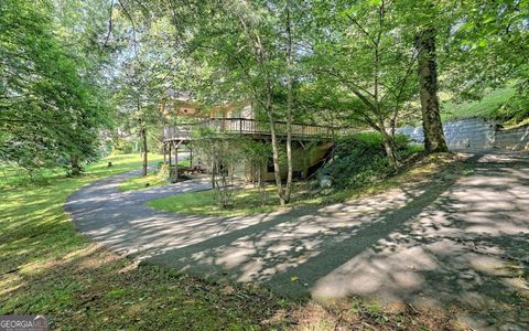 A home in Hiawassee