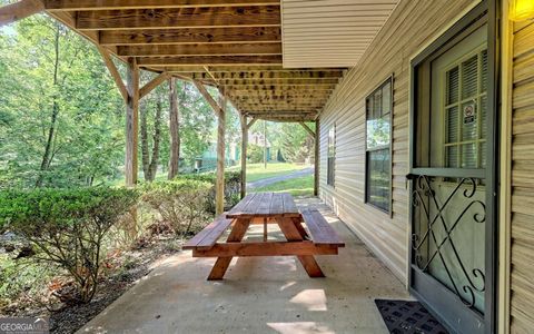 A home in Hiawassee