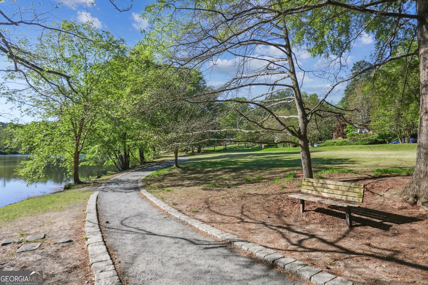 Avondale Estates, Georgia 30002, United States, 5 Bedrooms Bedrooms, ,5 BathroomsBathrooms,Residential,Pending,119574