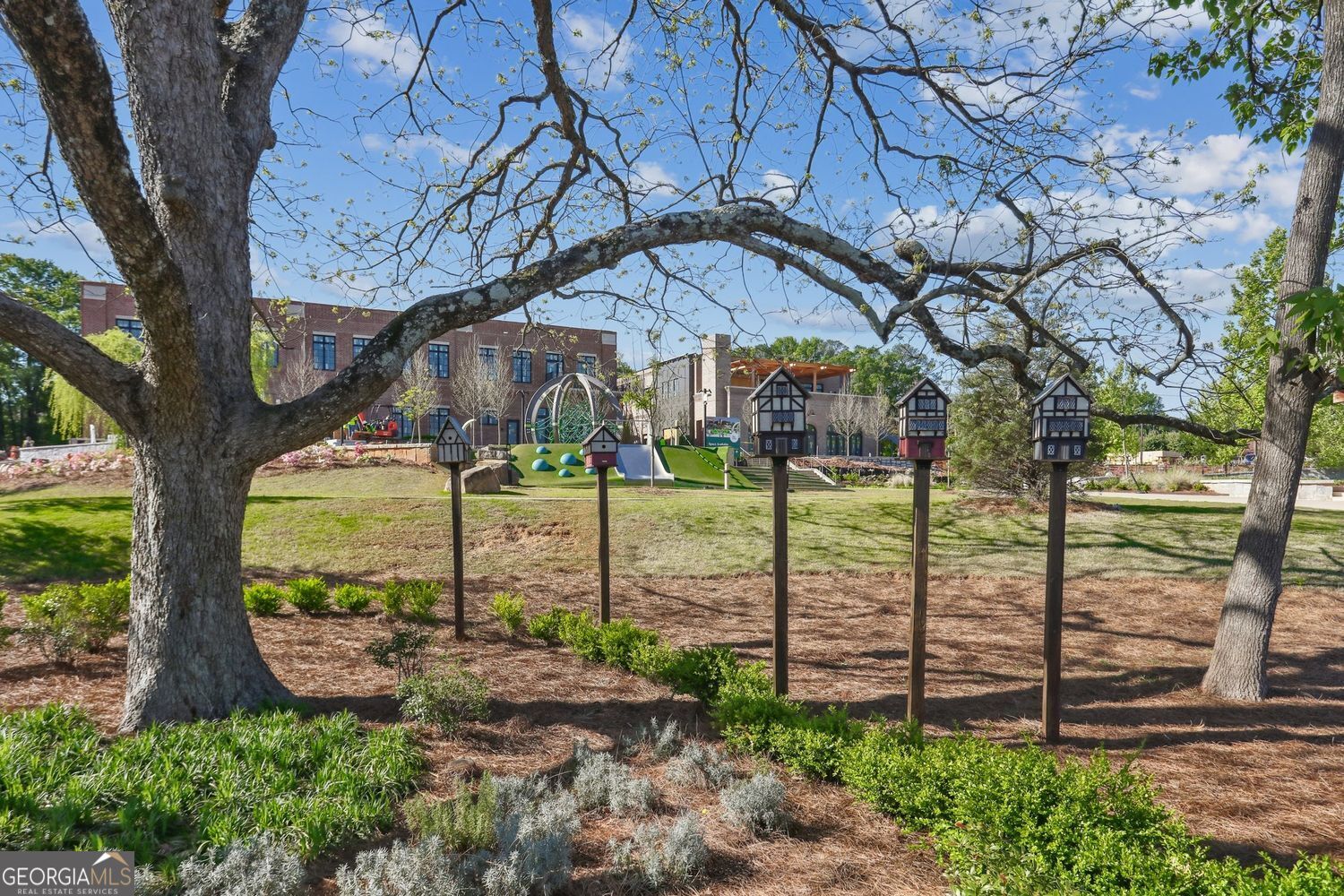 Avondale Estates, Georgia 30002, United States, 5 Bedrooms Bedrooms, ,5 BathroomsBathrooms,Residential,Pending,119574